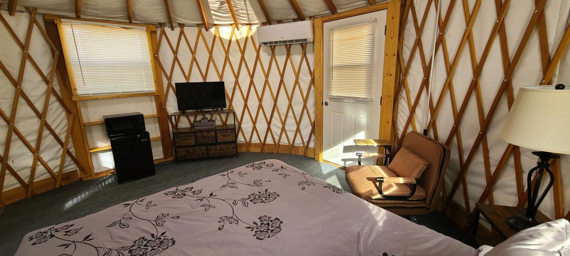 Camping Crazy Horse - 1 *